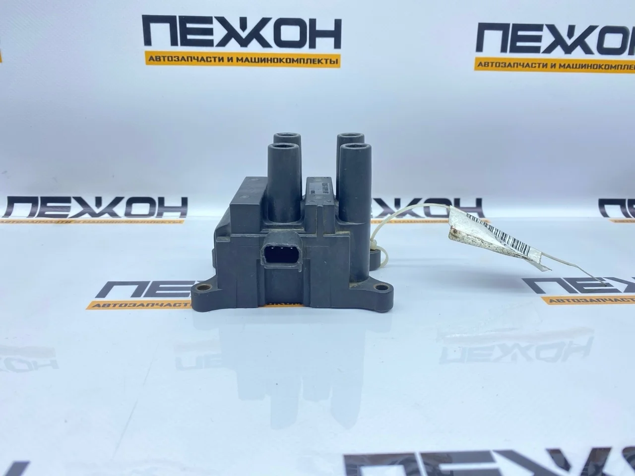 Катушка зажигания FORD FOCUS 1823596 2 1.4-1.6