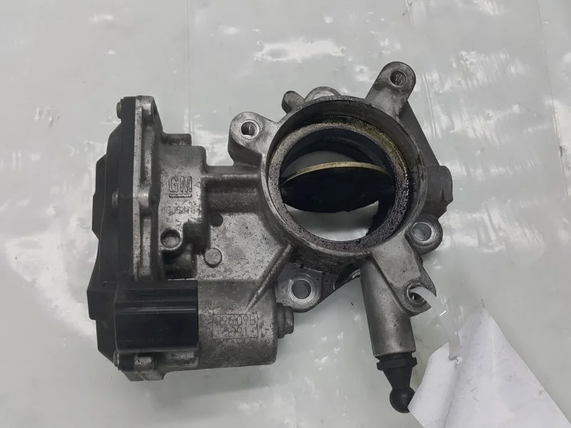 Заслонка дроссельная OPEL INSIGNIA 55564164 2.0 ДИЗЕЛЬ