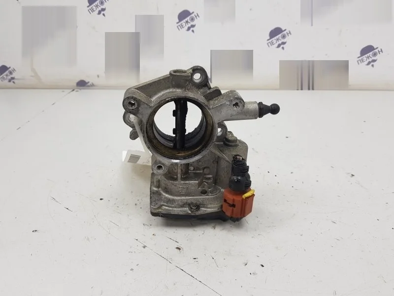 Заслонка дроссельная OPEL INSIGNIA 55564164 2.0 ДИЗЕЛЬ