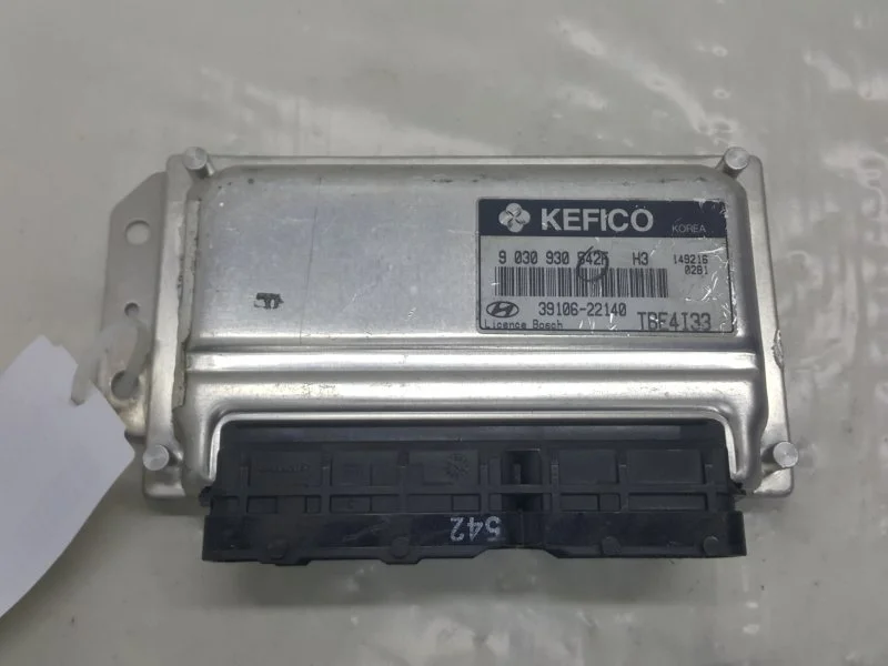 Блок управления двигателем HYUNDAI GETZ 3910622140 1.3-1.4