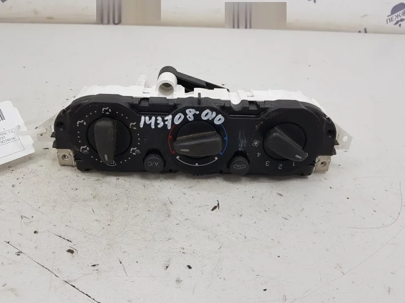 Блок управления кондиционером FORD FOCUS 1719798 2