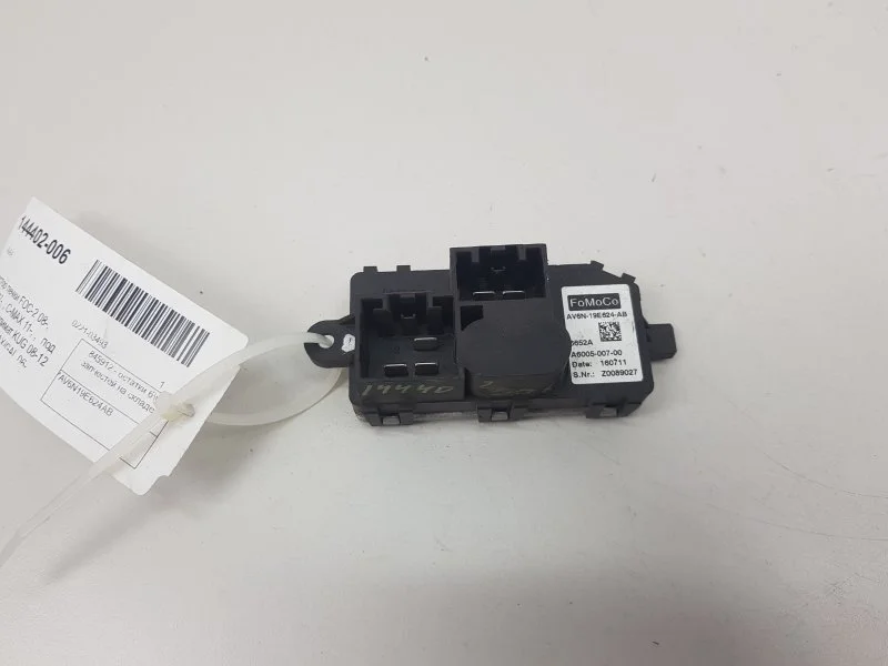 Резистор печки FORD FOCUS 1847910 2