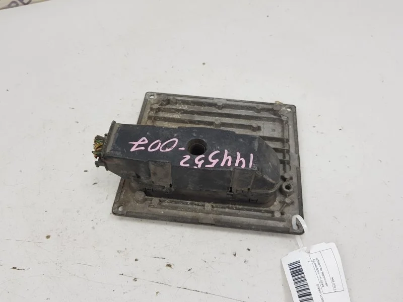 Блок управления двигателем FORD FIESTA 1360194 MK5