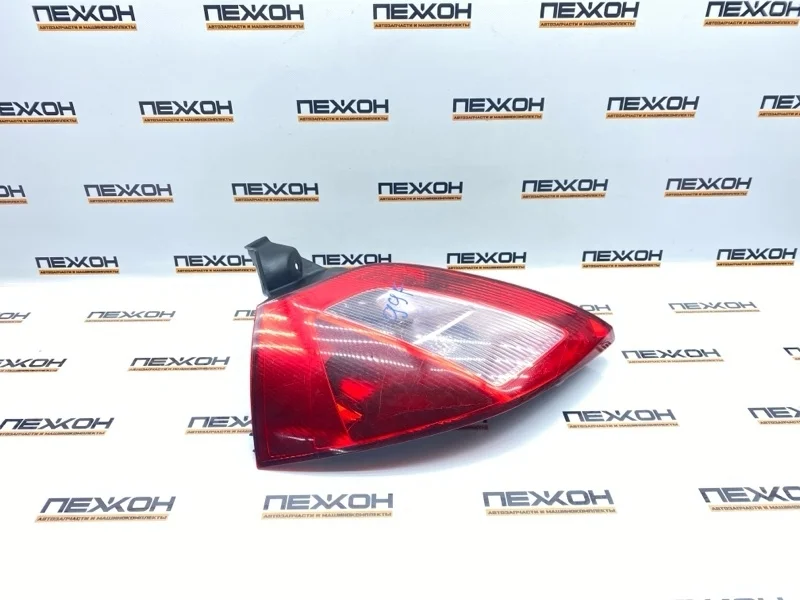 Фонарь (дефект) RENAULT MEGANE 8200073236 2, задний левый