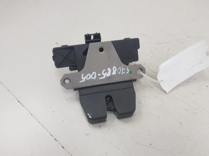Замок багажника FORD FOCUS 1570448 2