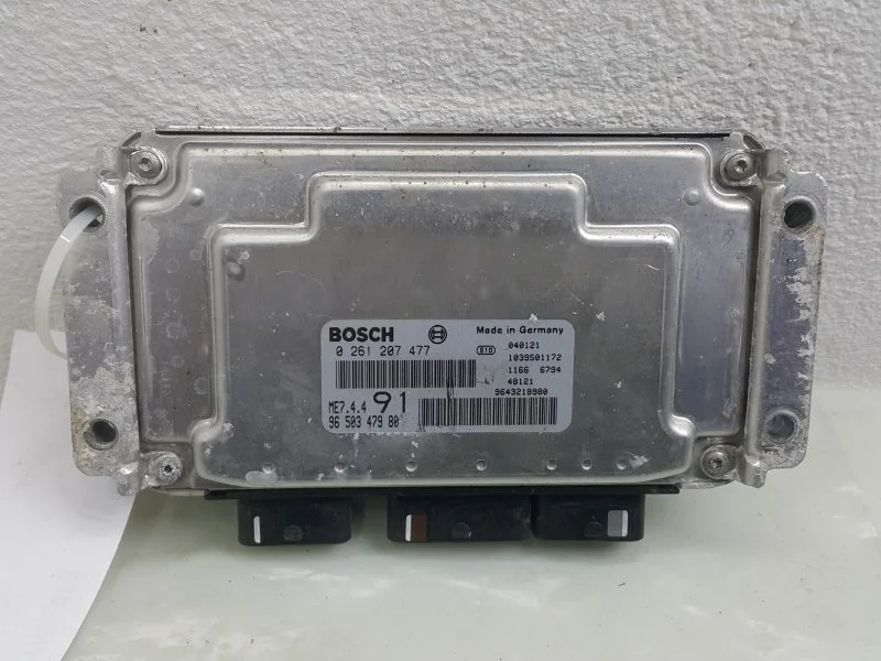 Блок управления двигателем PEUGEOT 206 1940V3 1.6