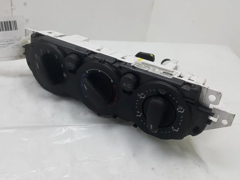 Блок управления кондиционером FORD FOCUS 1719798 2