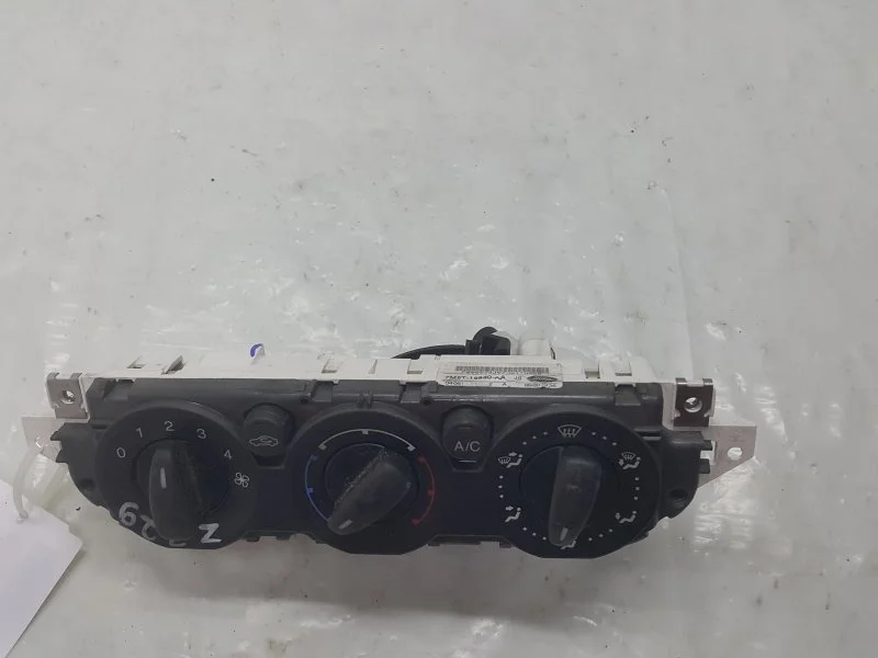 Блок управления кондиционером FORD FOCUS 1719798 2