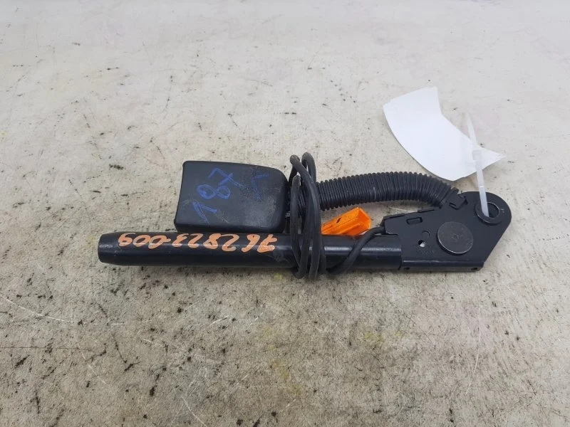 Преднатяжитель ремня безопасности FORD FOCUS 1148335 1, передний правый