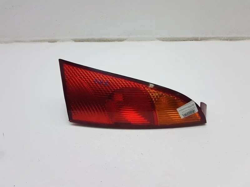 Фонарь FORD FOCUS 1214226 1 ХЕТЧБЕК, задний правый