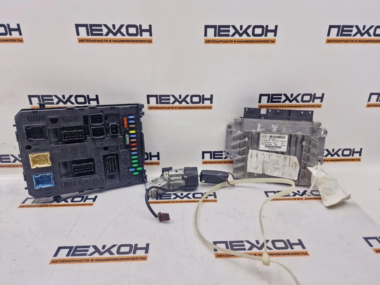 Блок управления двигателем CITROEN C4 6580ZH