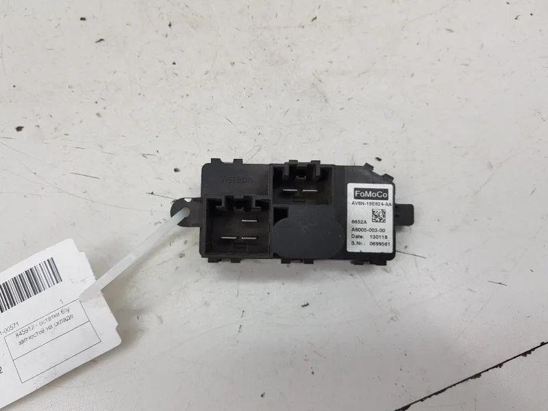 Резистор печки FORD FOCUS 1847910 2
