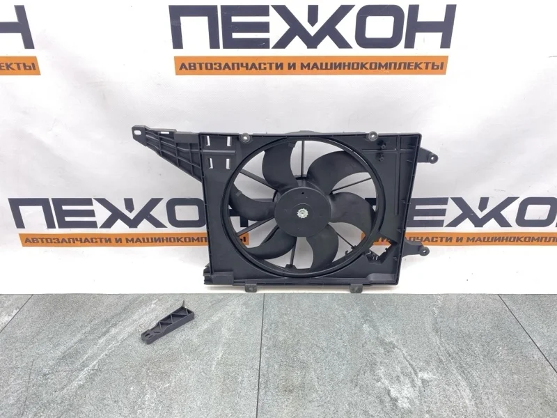 Диффузор с вентилятором RENAULT LOGAN 404143HS