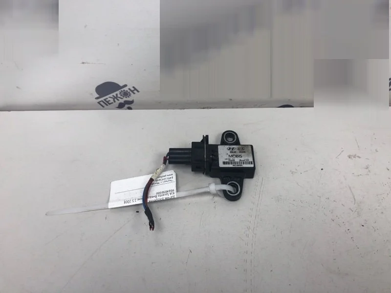 Датчик ускорения KIA SORENTO 2008 956403E000 1 2.5 D4CB