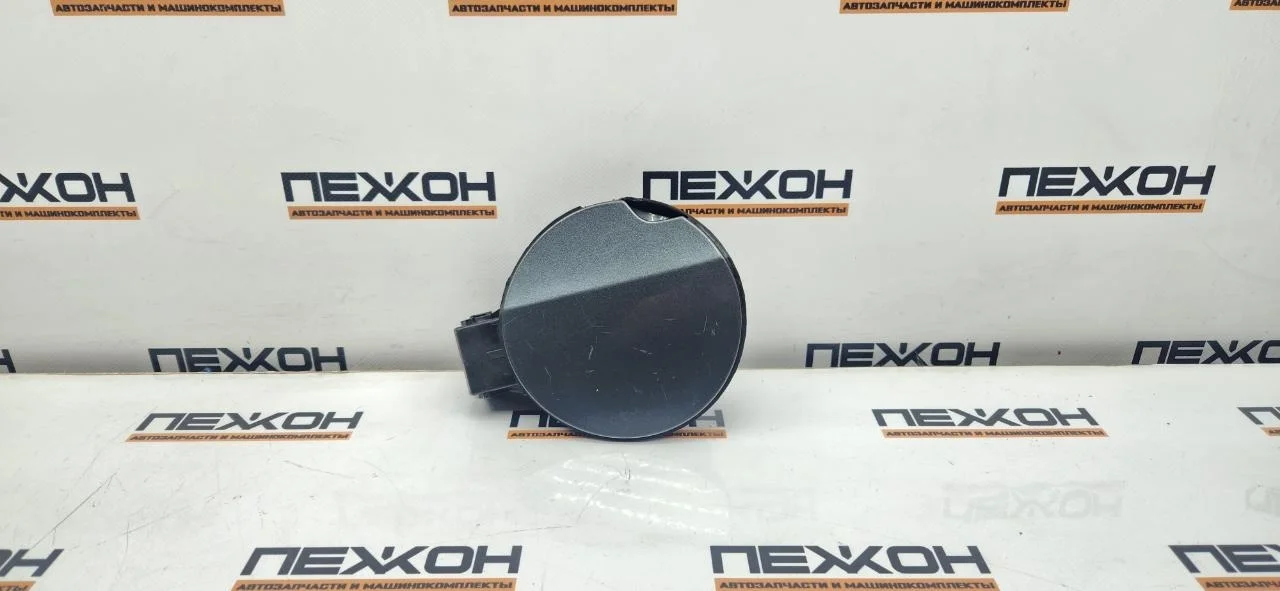 Лючок бензобака PEUGEOT 308 1517F4