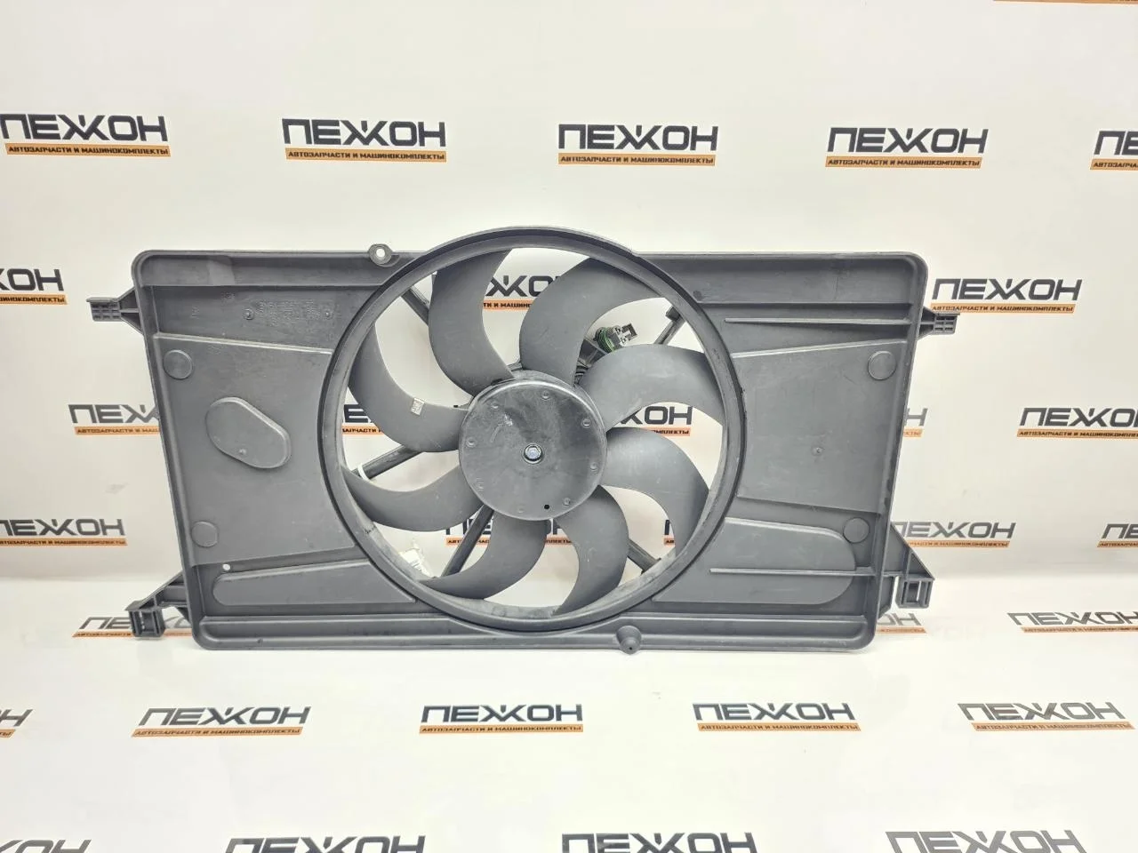 Диффузор с вентилятором FORD FOCUS 2008 1344539 2 1.6 HXDB