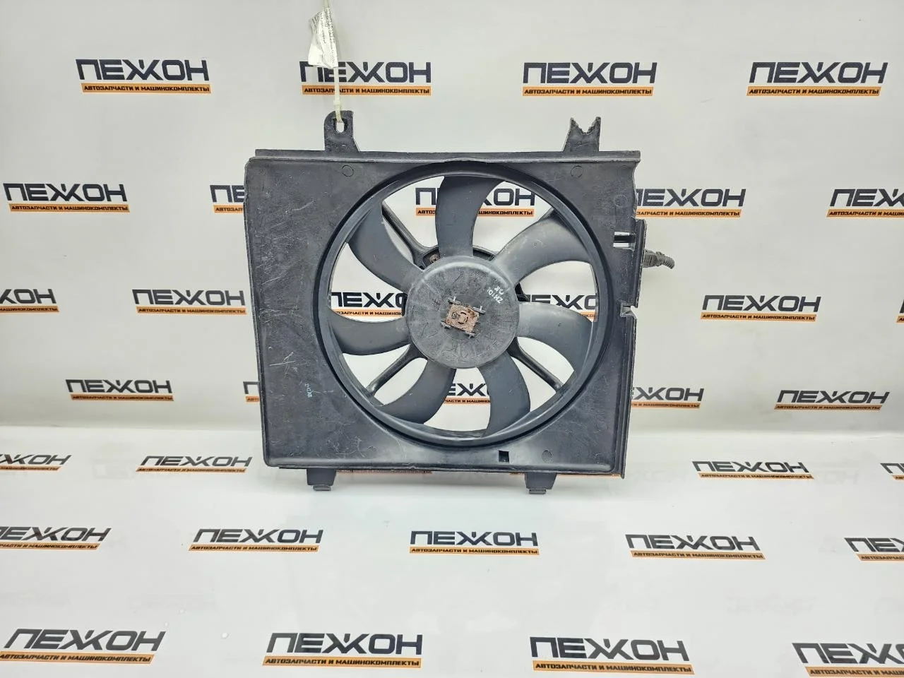 Диффузор с вентилятором HYUNDAI MATRIX 2005 2538017030 FC 1.6 G4ED