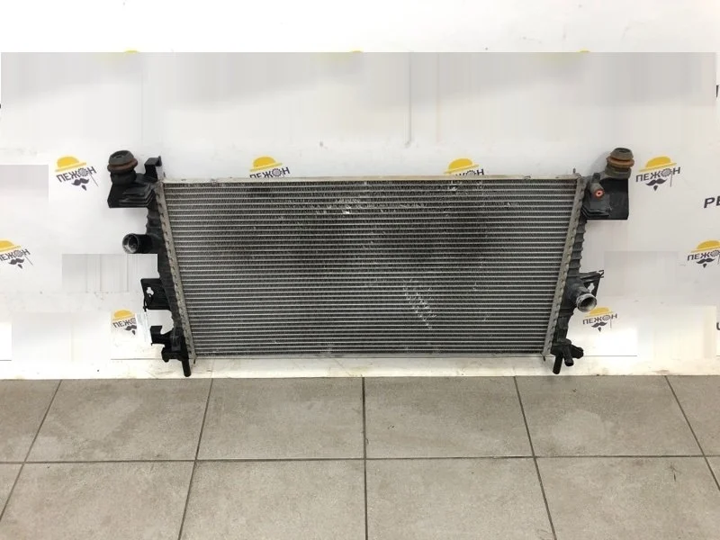 Радиатор охлаждения FORD FOCUS 2012 1727475 3 1.6 IQDB
