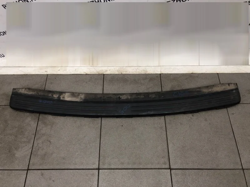 Накладка бампера LAND ROVER FREELANDER 2007 LR005751 2 2.2 224DT, задняя