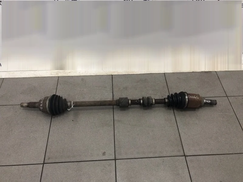 Привод (порван пыльник) NISSAN JUKE 2012 391001KA0A F15 1.6 HR16, передний правый