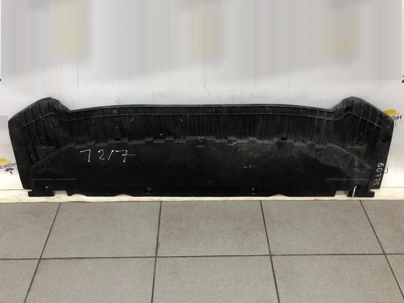 Дефлектор под бампер AUDI A4 2010 8K0807233 B8 1.8 CDHA, передний