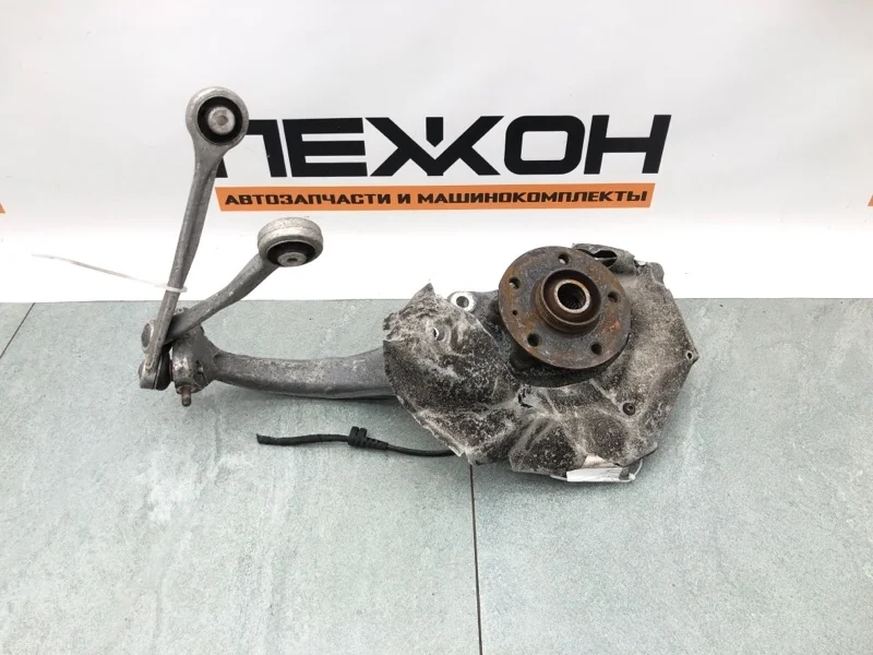 Кулак AUDI A4 2010 8K0407253AB B8 1.8 CDHA, передний левый