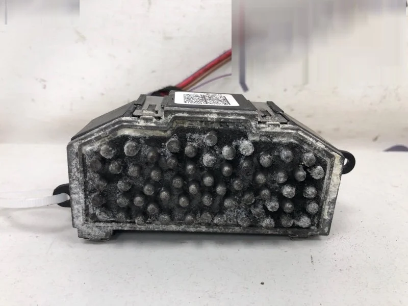 Резистор отопителя AUDI A4 2010 8K0820521B B8 1.8 CDHA