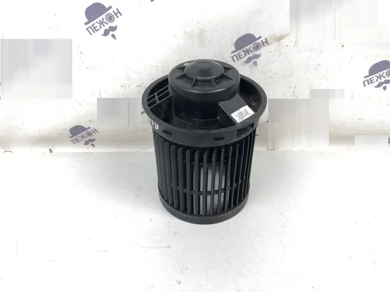 Моторчик отопителя NISSAN JUKE 2011 272261KA0A F15 1.6 HR16