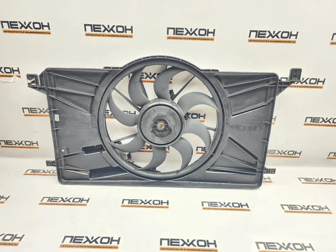 Диффузор с вентилятором FORD FOCUS 2011 1873984 3 1.6 IQDB