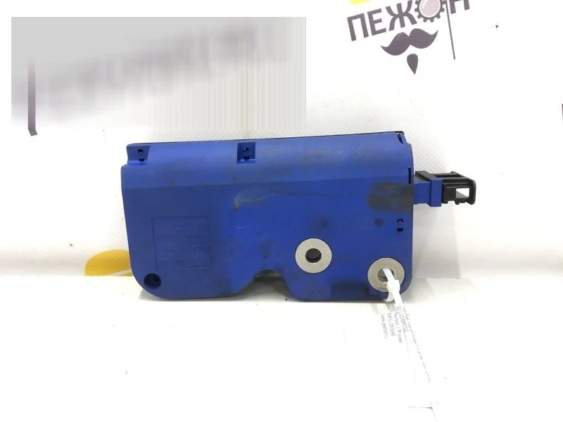 Замок багажника HYUNDAI EQUUS 2012 812103M010 VI 3.8 G6DK