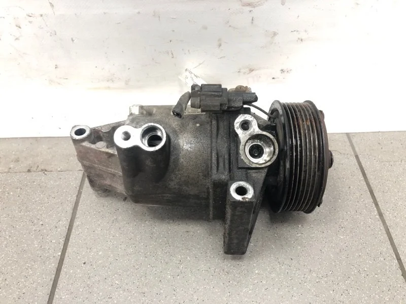 Компрессор кондиционера NISSAN JUKE 2012 926001KA1B F15 1.6 HR16