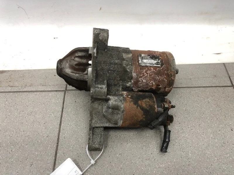 Стартер NISSAN JUKE 2011 233001KA1A F15 1.6 HR16