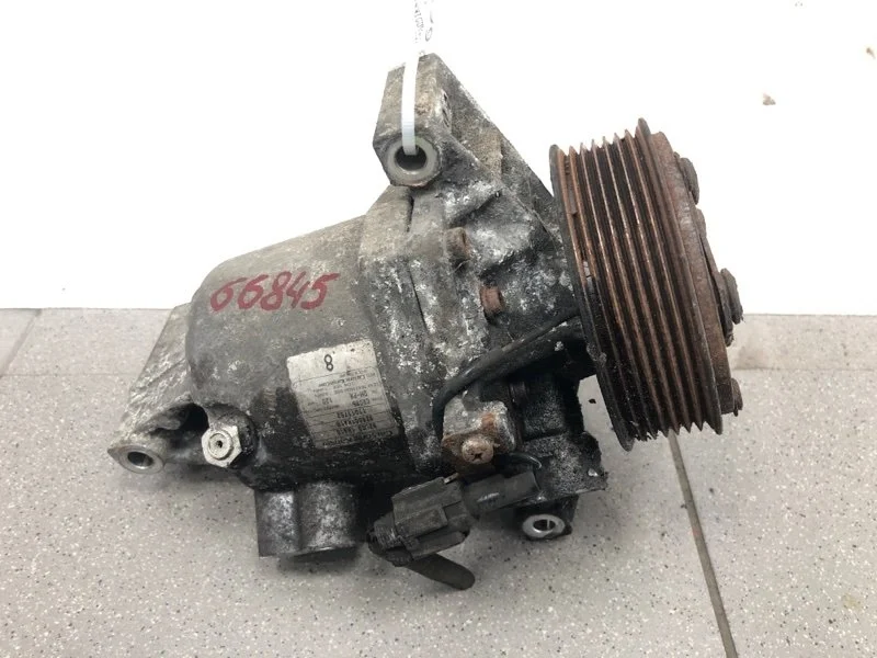 Компрессор кондиционера NISSAN JUKE 2011 926001KA1B F15 1.6 HR16