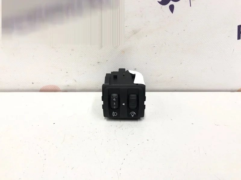Кнопка корректора фар RENAULT MEGANE 2008 8200121805 2 1.4 K4J740