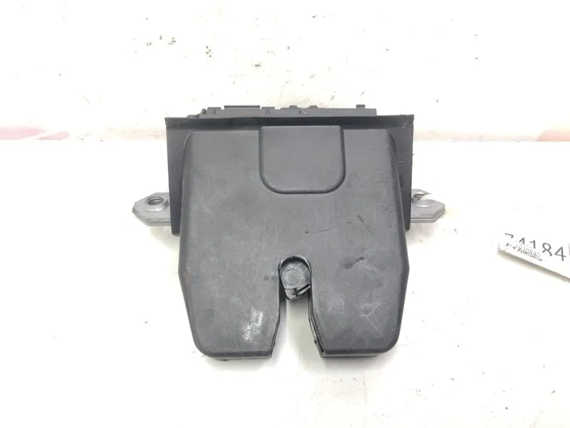 Замок багажника FORD FOCUS 2012 1920840 3 1.6 PNDA
