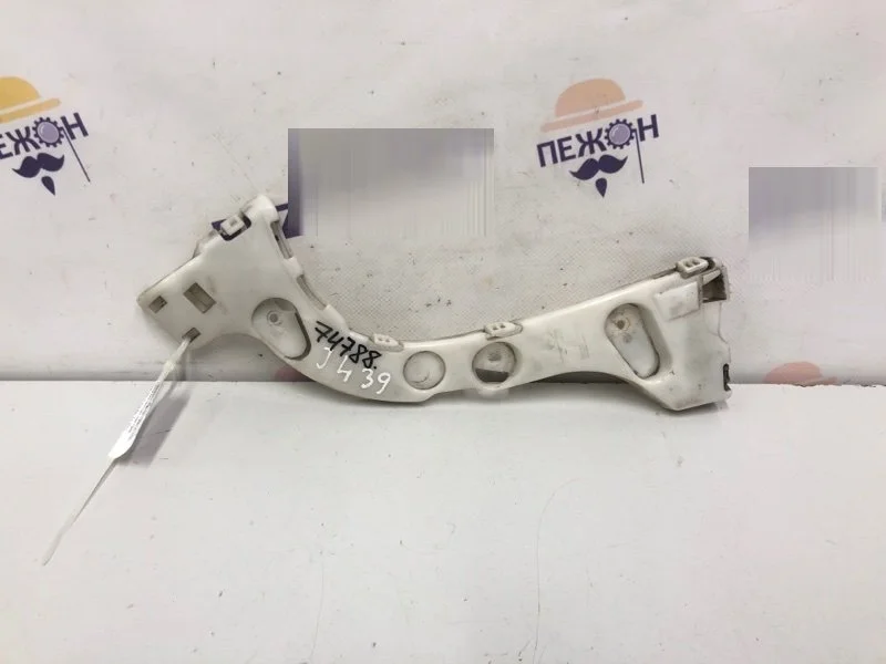 Кронштейн бампера FORD FOCUS 2011 1742938 3 1.6 PNDA, задний правый