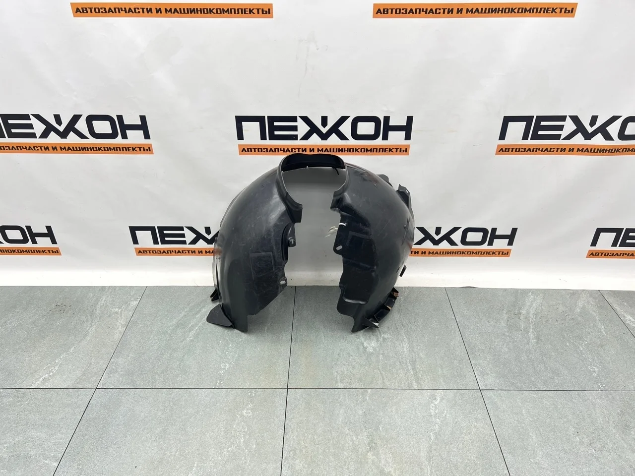 Подкрылок FORD FOCUS 2009 1359240 2 1.6 SHDA, передний левый