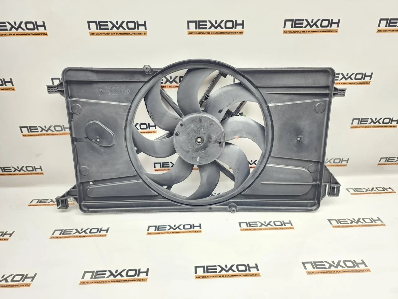 Диффузор с вентилятором FORD FOCUS 2009 1344539 2 1.6 SHDA