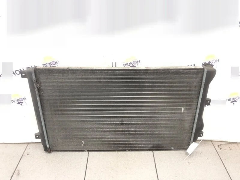 Радиатор охлаждения SKODA OCTAVIA 2010 1K0121253BB A5 1.4 CAXA