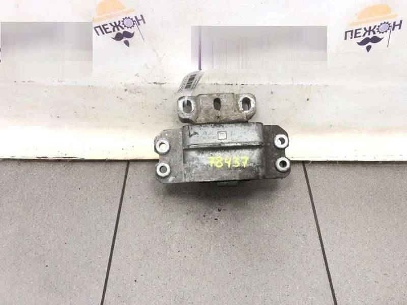 Подушка двигателя SKODA OCTAVIA 2010 1K0199555 A5 1.9 BXE, левая