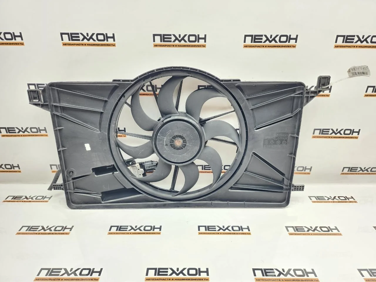 Диффузор с вентилятором FORD FOCUS 2013 1873984 3 1.6 PNDA