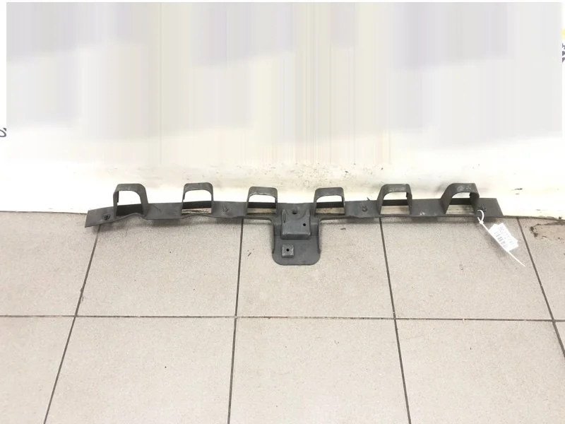 Кронштейн бампера FORD FOCUS 2011 1748858 3 1.6 PNDA, задний