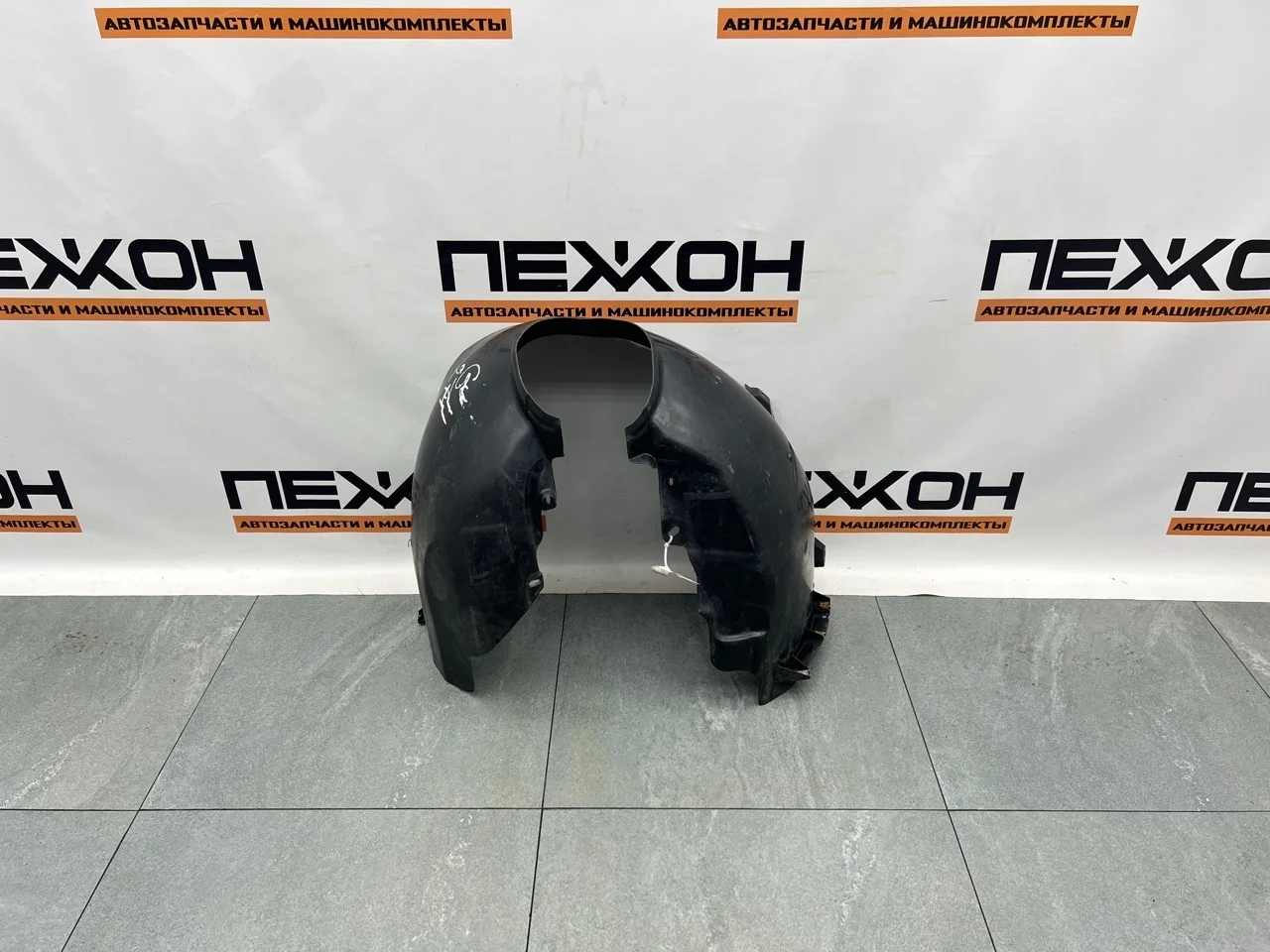 Подкрылок FORD FOCUS 2009 1359240 2 1.6 SHDA, передний левый