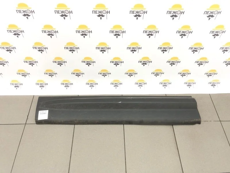 Молдинг двери LAND ROVER FREELANDER 2007 LR001669 2 2.2 224DT, передний левый