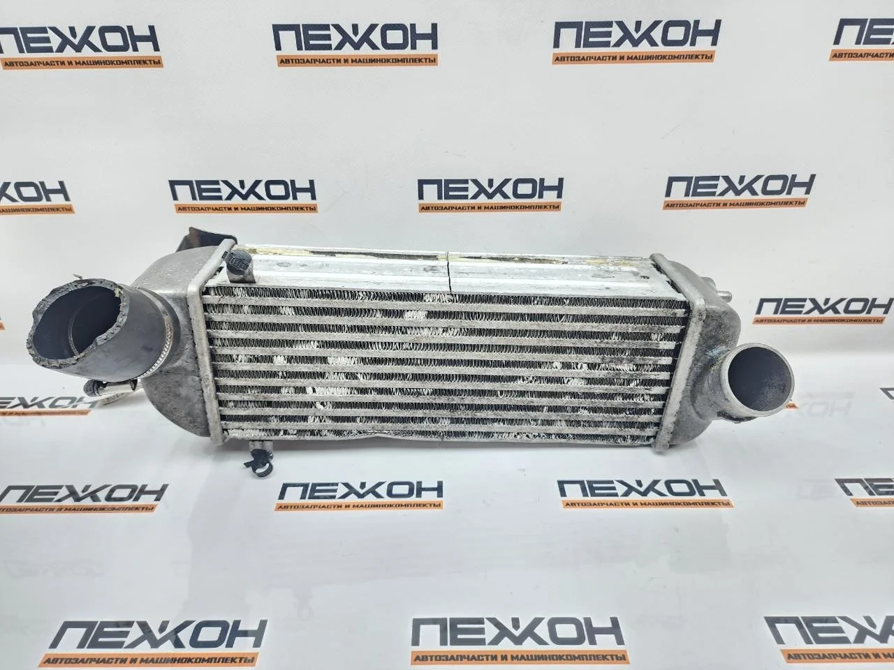 Радиатор интеркулера KIA SORENTO 2010 282712F000 2 2.2 D4HB