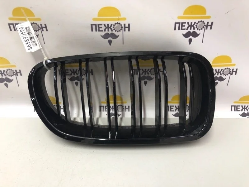 Решетка радиатора BMW 5-SERIES 2010 51712165528 F10 2.0 N47D20, правая