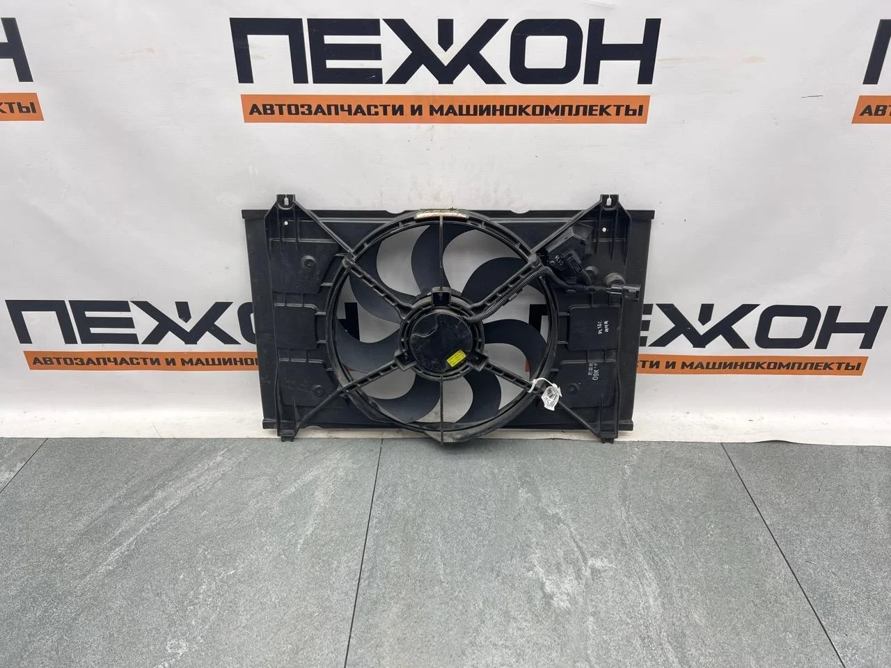 Диффузор с вентилятором KIA RIO 2010 253801G050 2 1.4 G4EE