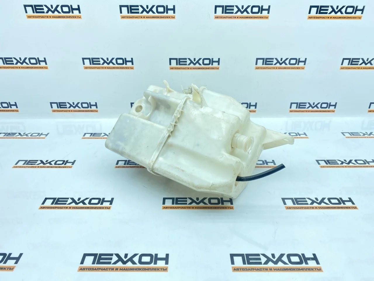 Бачок омывателя LAND ROVER FREELANDER LR002303 2