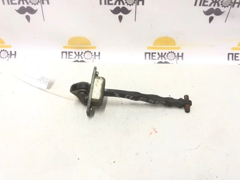 Ограничитель двери SUZUKI GRAND VITARA 2006 8183065J01 JT 2.0 J20A, задний