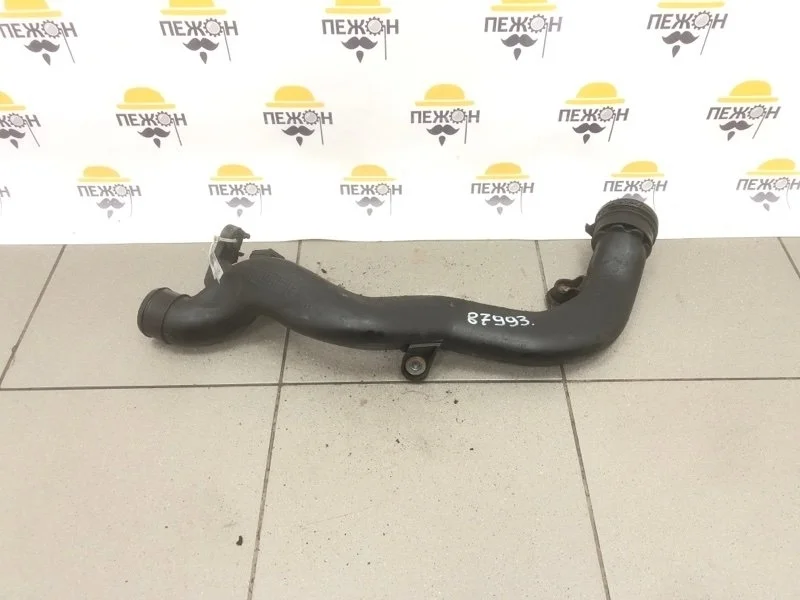 Патрубок интеркулера VOLKSWAGEN SIROCCO 2012 1K0145770AK MK3 1.4 CAVD